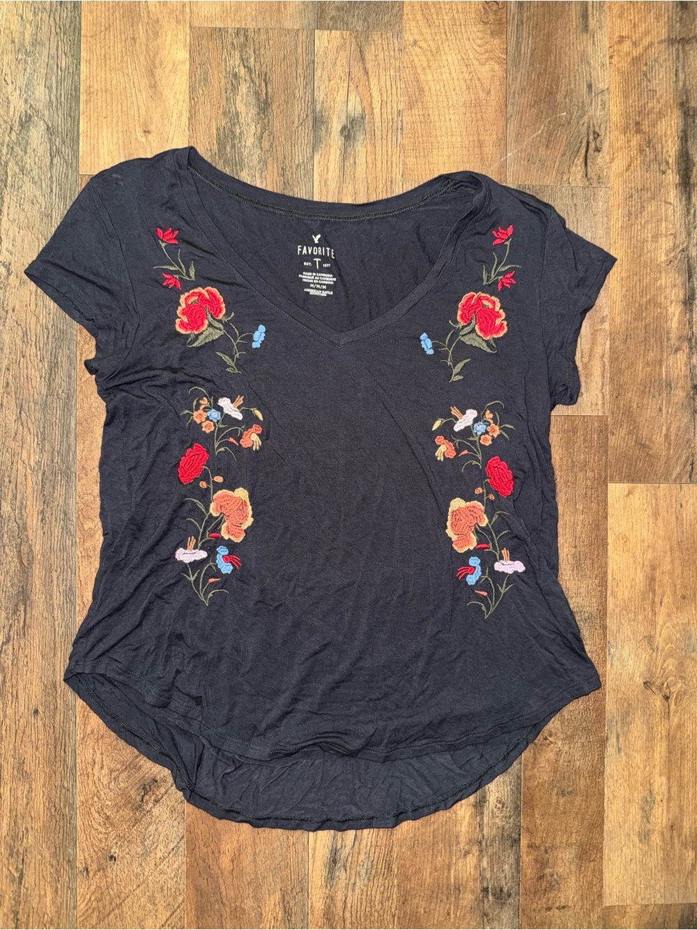 American Eagle V-Neck Embroidered Floral Tee
